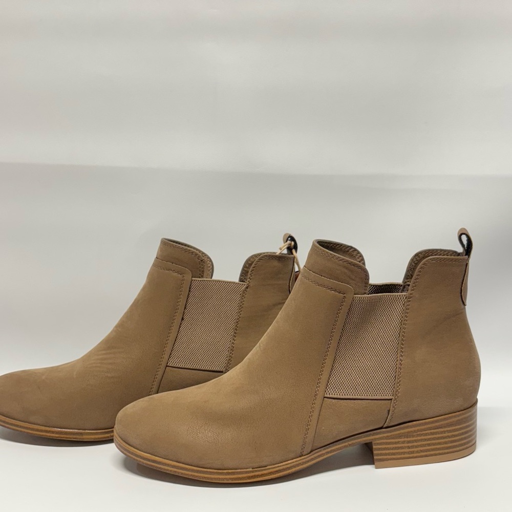 ✨MIA Tan Vegan Leather Ankle Booties Size 8.5 - Picture 2 of 10